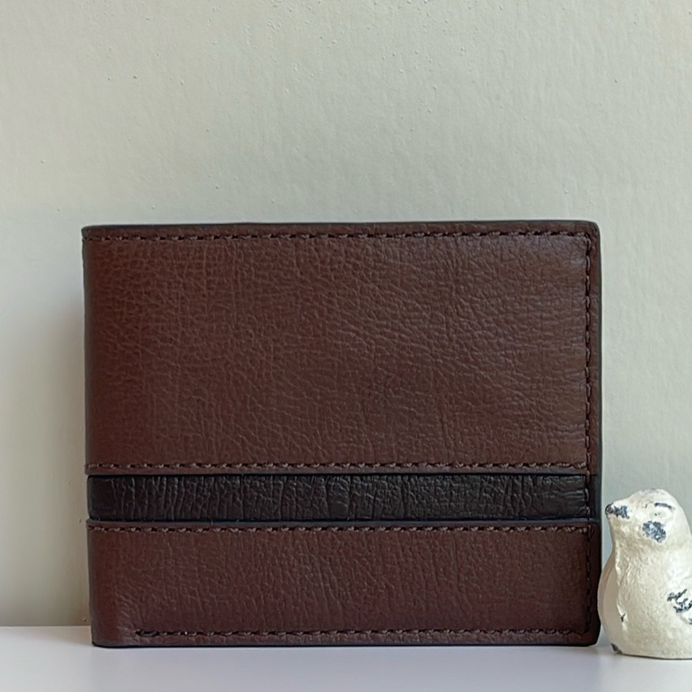 Fossil 🗝️ Men’s Genuine Leather Wallet